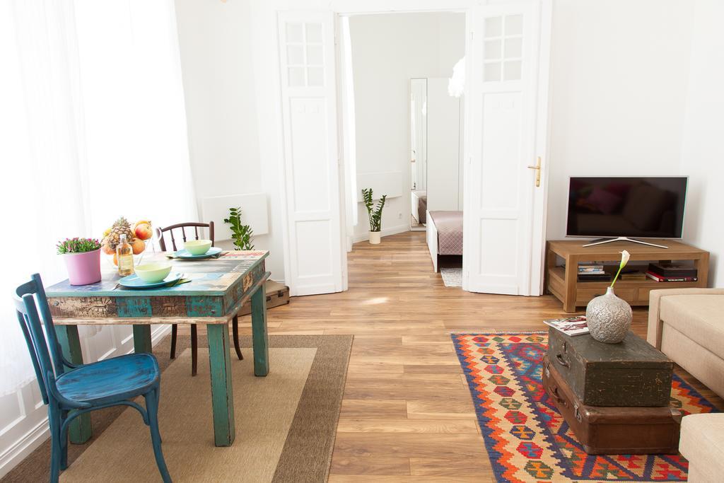 Apartamento Self checkin bohem luxury by Váci str Budapest Exterior foto